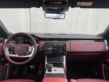 Land Rover Range Rover P460e — photo 7
