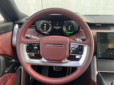 Land Rover Range Rover P460e — photo 8