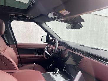 Land Rover Range Rover P460e — photo 11