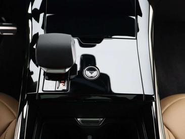 Land Rover Range Rover Sport P550e — photo 9