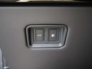Land Rover Range Rover Sport P550e — photo 27