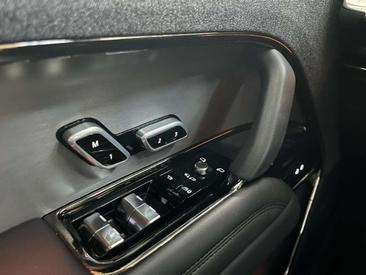 Land Rover Range Rover Sport D250 — photo 23