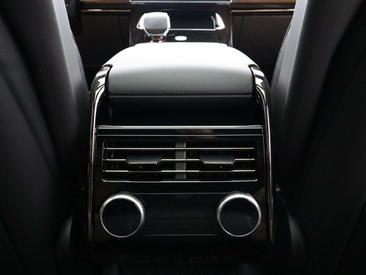 Land Rover Range Rover Sport P550e — photo 39