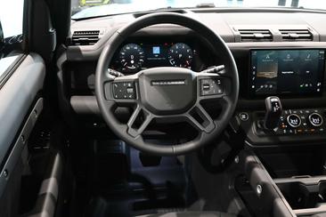 Land Rover Defender 90 X-Dynamic SE 5.0 V8 — photo 8