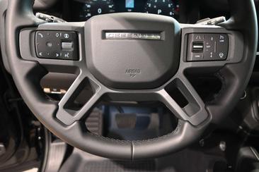 Land Rover Defender 90 X-Dynamic SE 5.0 V8 — photo 13