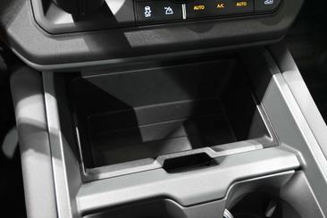 Land Rover Defender 90 X-Dynamic SE 5.0 V8 — photo 27