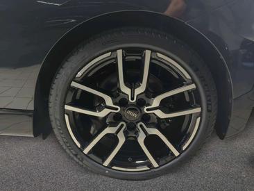 Mini Cooper Electric Berline Cooper SE — photo 7