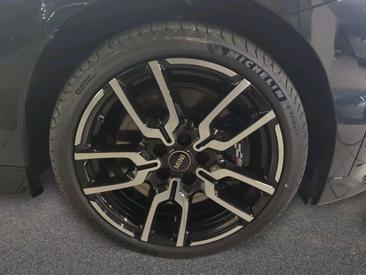 Mini Cooper Electric Berline Cooper SE — photo 8