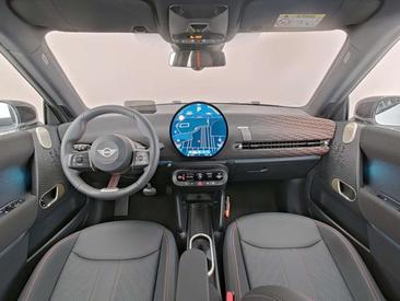 Mini Cooper Electric Berline Cooper SE — photo 4