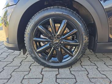 Mini 3 Portes Berline Cooper SE — photo 6