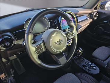 Mini 3 Portes Berline Cooper SE — photo 11