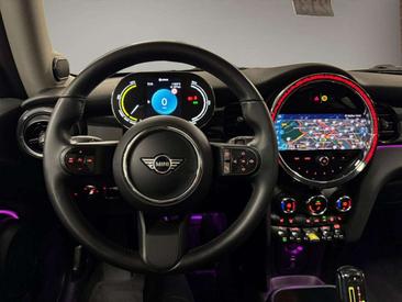 Mini 3 Portes Berline Cooper SE — photo 5