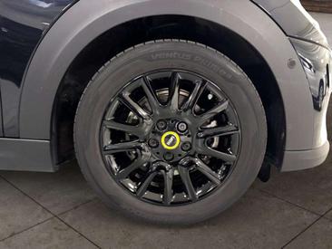Mini 3 Portes Berline Cooper SE — photo 10