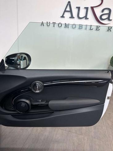 Mini 3 Portes Berline Cooper SE — photo 8