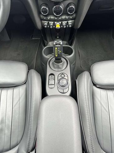 Mini 3 Portes Berline Cooper SE — photo 15
