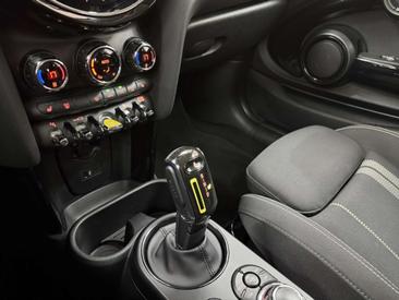 Mini 3 Portes Berline Cooper SE — photo 16