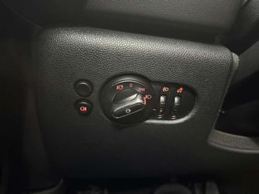 Mini 3 Portes Berline Cooper SE — photo 17