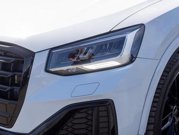 Audi Q2 30 TDI — photo 9