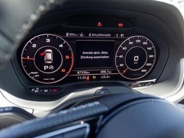 Audi Q2 30 TDI — photo 15