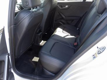 Audi Q2 30 TDI — photo 20