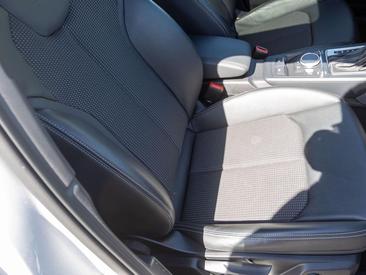 Audi Q2 30 TDI — photo 24