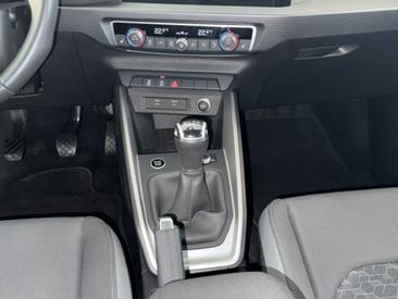 Audi A1 Break Surélevé 25 TFSI — photo 19