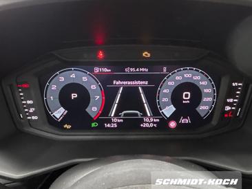 Audi A1 Sportback 25 TFSI — photo 11
