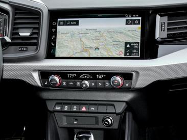 Audi A1 Sportback 30 TFSI — photo 8
