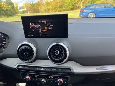 Audi Q2 30 TDI — photo 11