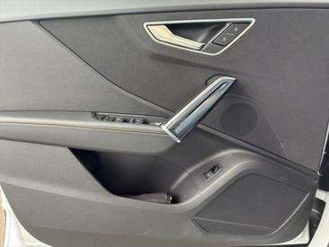 Audi Q2 30 TFSI — photo 20