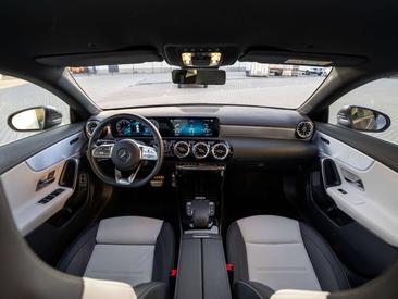 Mercedes CLA Berline 200 — photo 5