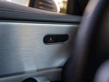 Mercedes CLA Berline 200 — photo 16