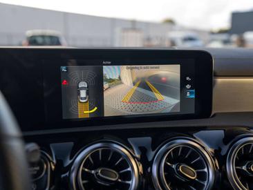 Mercedes CLA Berline 200 — photo 17