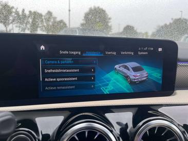 Mercedes CLA Berline 180 — photo 34
