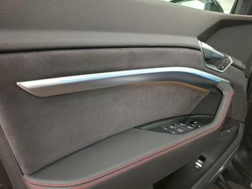 Audi Q8 E-tron E-tron 55 Quattro 300 KW — photo 22