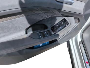 Audi A6 Avant TDI — photo 16