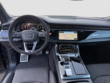 Audi RSQ8 TFSI Quattro Tiptronic — photo 11