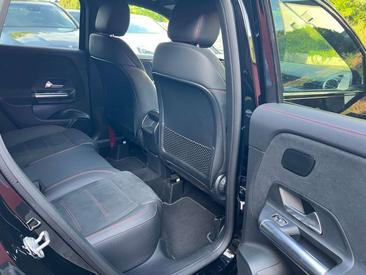 Mercedes GLA 35 4MATIC — photo 23