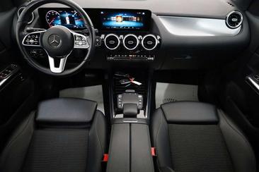 Mercedes GLA 200d — photo 4