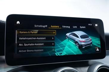 Mercedes GLC 300 D — photo 17