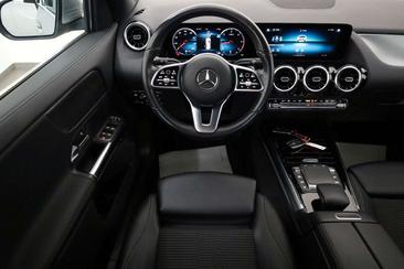 Mercedes GLA 200d — photo 9