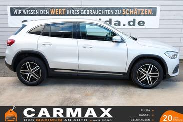 Mercedes GLA 200d — photo 15