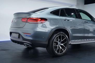 Mercedes GLC 300 D — photo 28