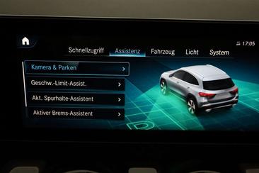 Mercedes GLA 200d — photo 19
