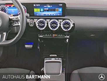 Mercedes CLA Berline 200 — photo 8
