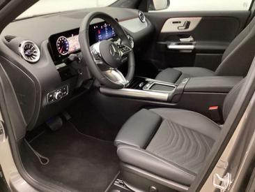 Mercedes GLA 200 — photo 8
