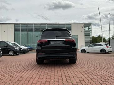 Mercedes GLS 63 4MATIC — photo 4