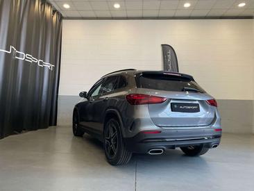 Mercedes GLA 200 — photo 3