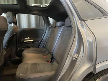 Mercedes GLA 200 — photo 10