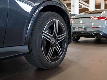 Mercedes GLC 400 E — photo 7